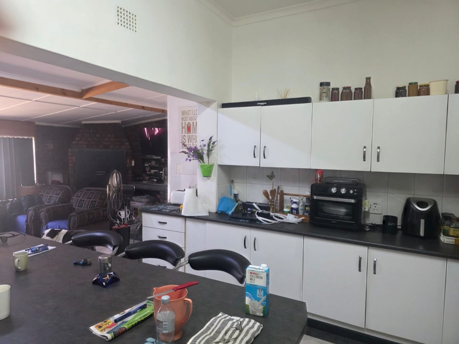 4 Bedroom Property for Sale in West Bank Western Cape
